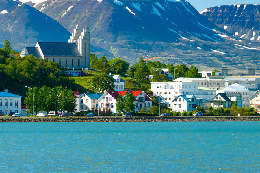 ПМЖ Исландии