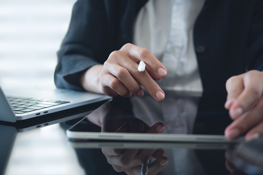 ПМЖ Исландии через работу