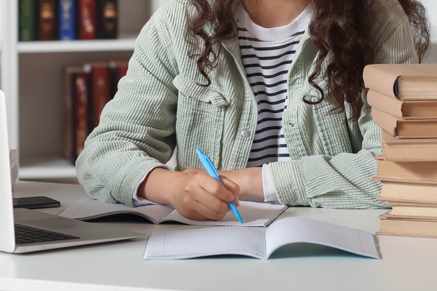 Гражданство Андорры через обучения