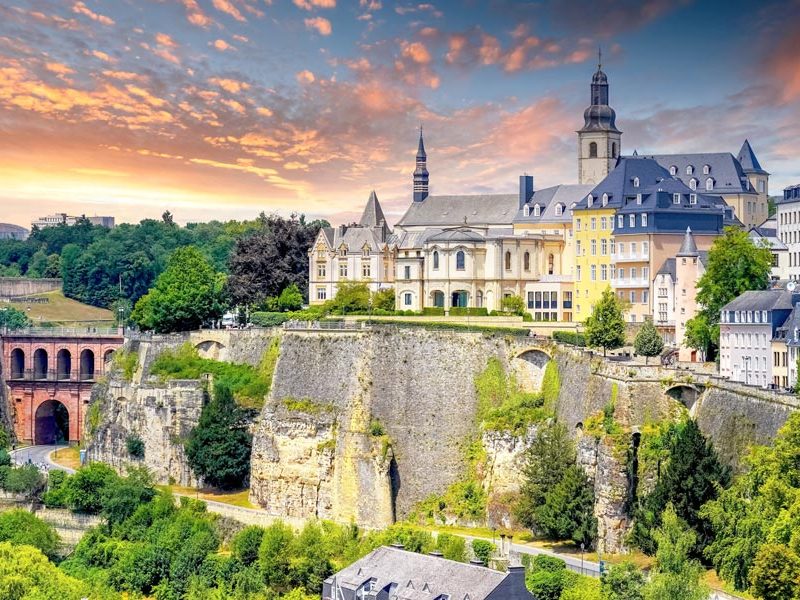 ПМЖ Люксембурга